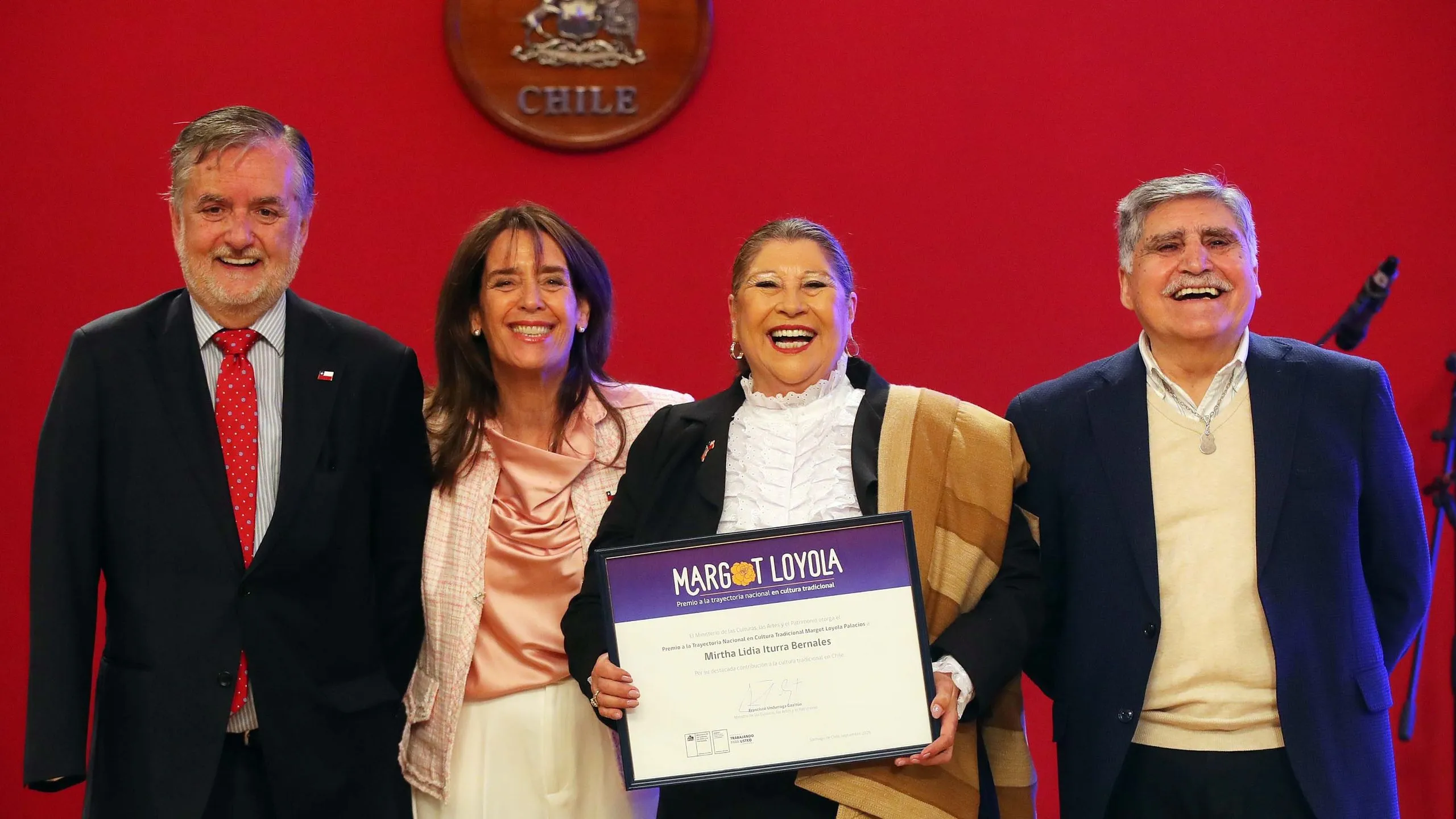 el chincolito y mirtha iturra ganan el premio margot loyola 2026 1 1