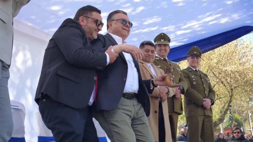 lontue desplego su orgullo y tradicion en multitudinario desfile civico de fiestas patrias 6