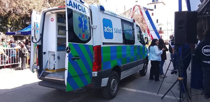presidenta de la union comunal de adultos mayores sufre caida durante desfile en molina